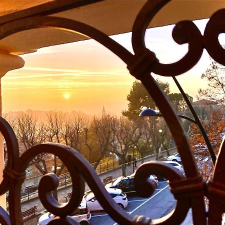 B&B Terrazza Sul Borgo 모글리아노 외부 사진